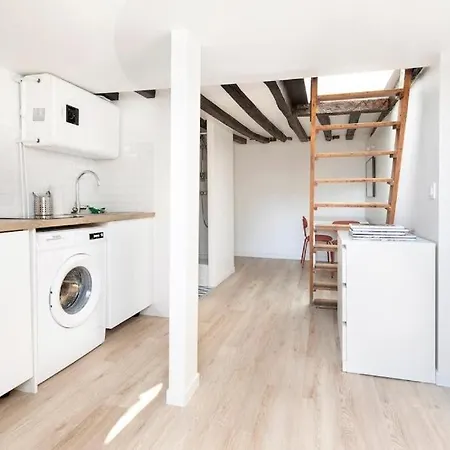 Wehost - Cosy Proche Louvre Apartment